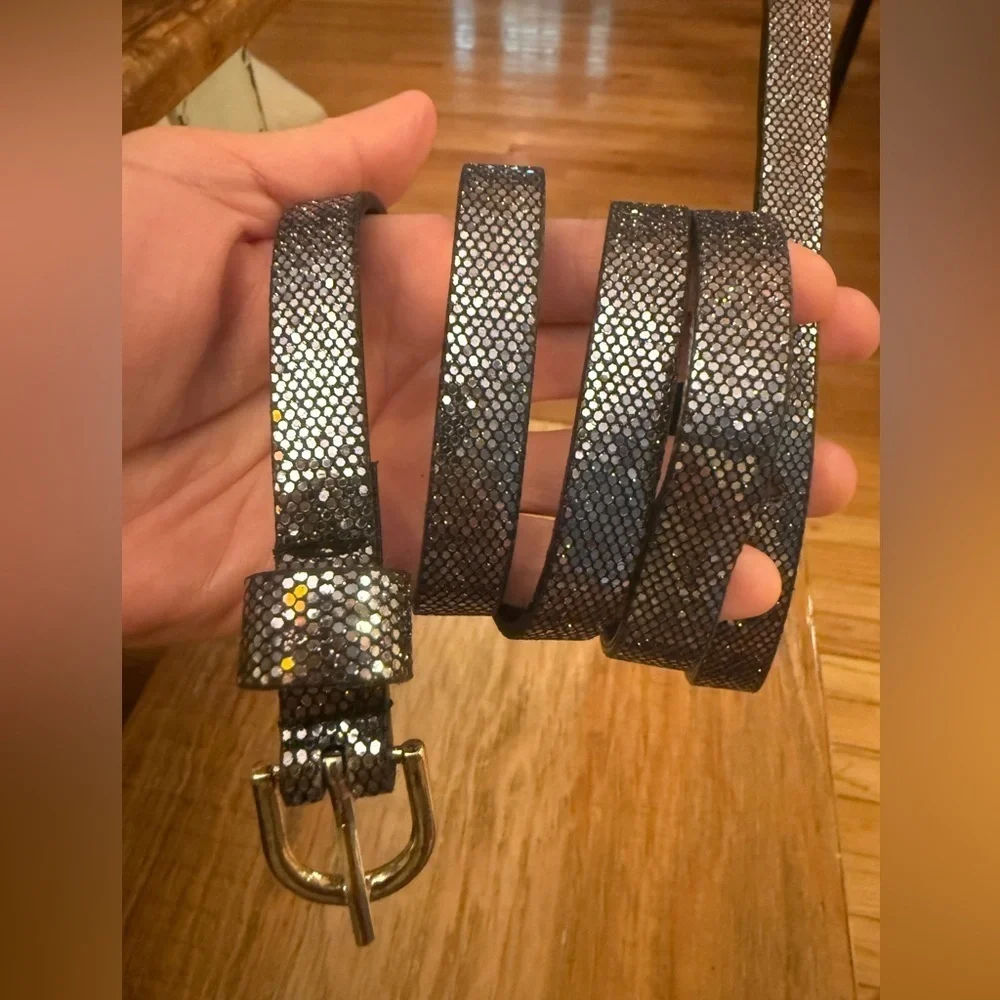Shimmering Snake Print Belt Full length 42 W 1/2 inch